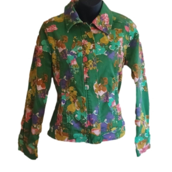 Isaac Mizrahi Jackets & Blazers - Isaac Mizrah live floral colored jean jacket. Perfect for Spring! Size 6.